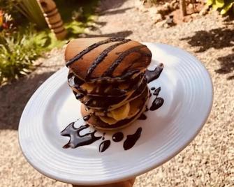 Nautilus Hostel & Hammocks - Panglao - Comida