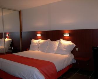 Hostellerie Del Matin Calme - Montverdun - Bedroom