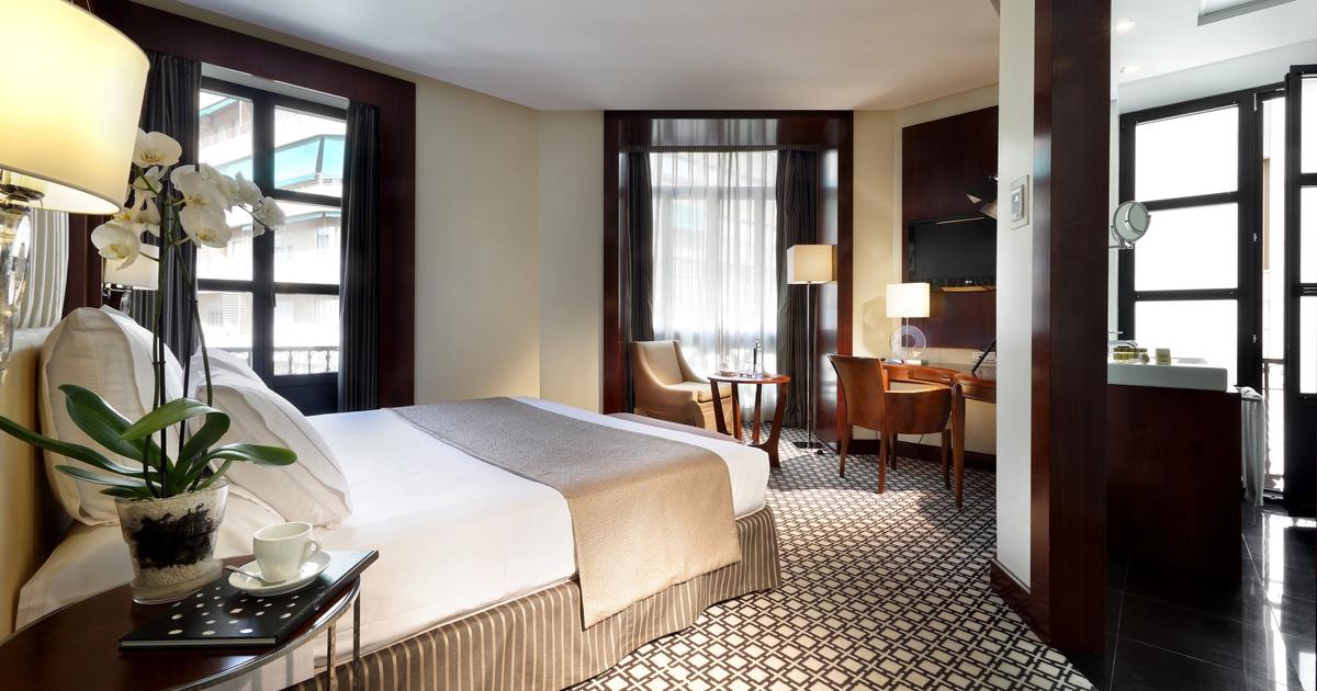 Eurostars Gran Via from $93. Granada Hotel Deals & Reviews - KAYAK