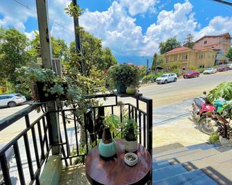 Flaco Hostel Sapa - Sa Pa - Balcony