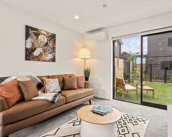 Suburban Hideaway in Henderson - Auckland - Pokój dzienny