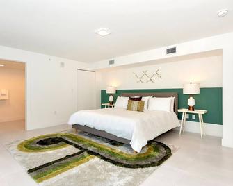 Roami at Grove 27 - Miami - Bedroom