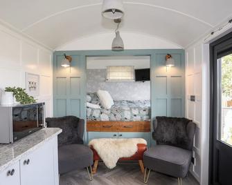 Shepherds Stone - Holyhead - Wohnzimmer