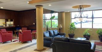 Quality Inn Airport - Buffalo - Area lounge