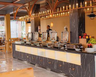 Temple Himalaya Hotel & Spa - Pokhara - Buffet