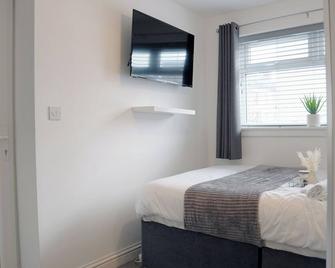 City Centre House, Parking With Ev Wifi Netflix - Coventry - Bedroom