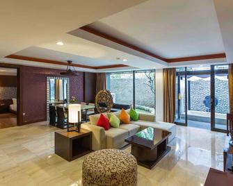 Le Grande Bali - South Kuta - Living room