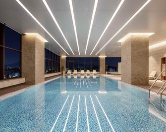Novotel Suites Ambassador Seoul Yongsan - Seoul - Pool