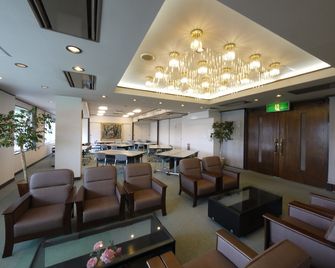 Hotel Route-Inn Ueda -Kokudou 18 Gou- - Ueda - Salónek
