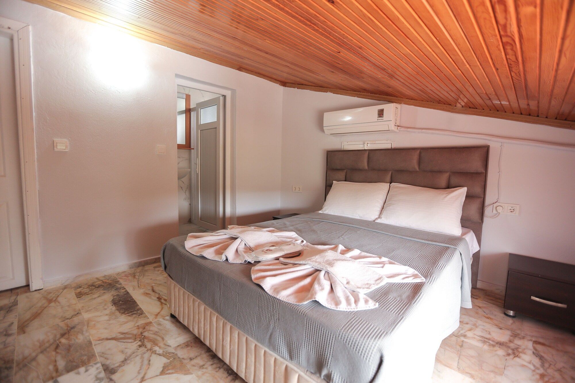 Ciftlik Hotel - Cesme - Bedroom