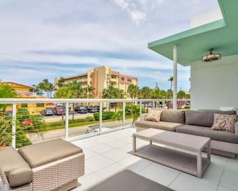 Sea Spray Inn - Lauderdale-by-the-Sea - Balcony