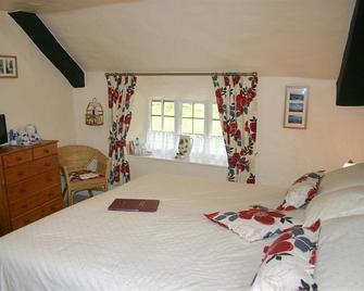 Tudor Cottage - Minehead - Bedroom