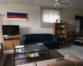 Bed & Breakfast Monarch - Canmore - Stue