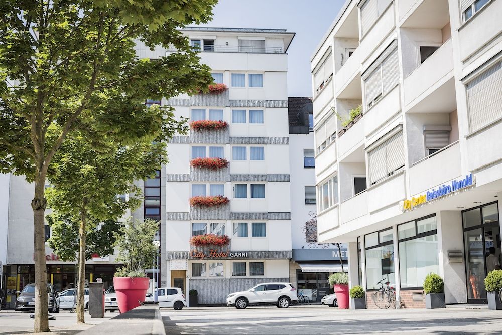City-Hotel garni - Neu Ulm - Building