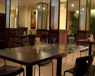 Grand Sirao Hotel - Medan - Restaurante