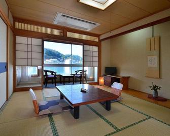 Ryokan Kanamaru - Karatsu - Dining room