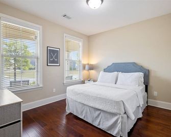Masters Golf Rental, Overlooks Course - Evans - Bedroom