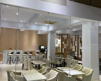 Maison Sugih - Yakarta - Restaurante