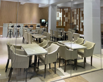 Maison Sugih - Jacarta - Restaurante
