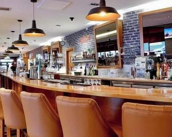 Station House Hotel Letterkenny - Letterkenny - Bar