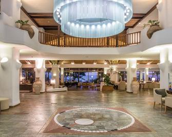 Coral Beach Hotel And Resort - Paphos - Lobby
