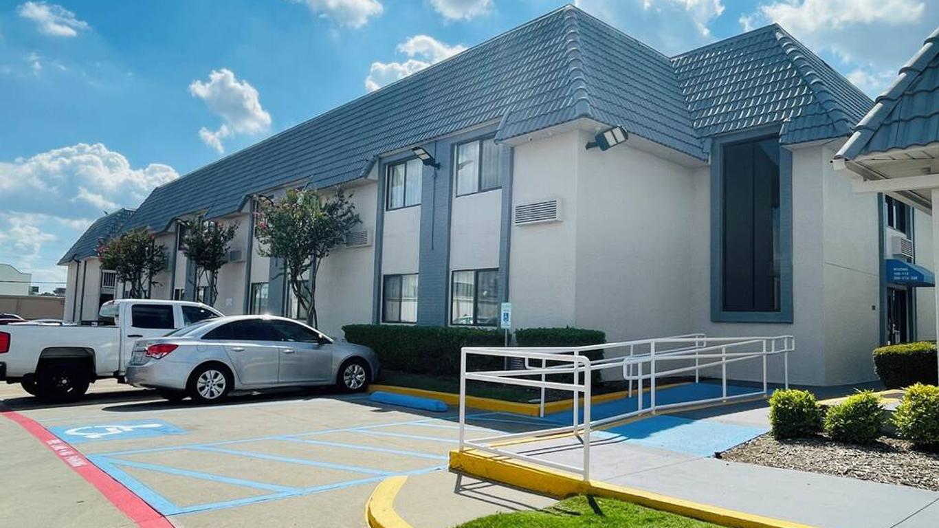 موتل 6 دوكانفيل، تكساس - دالاس