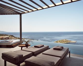Yoma Cove Suites - Volimes - Balcón