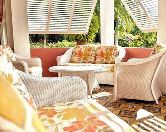 Royal Palms Hotel - Hamilton - Balcó