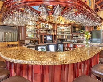 Hotel Villas Lirio - מנואל אנטוניו - בר