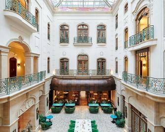 Gewandhaus Dresden, Autograph Collection - Dresden - Lobby