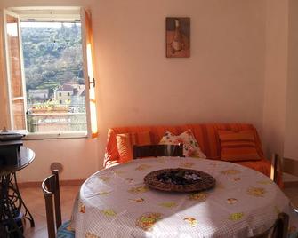 Alloggio Lavanda - Diano San Pietro - Comedor