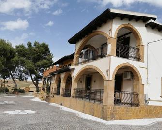 Agriturismo Reggia Saracena - Agrigento - Building