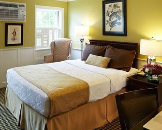 Concord's Colonial Inn - Concord - Bedroom