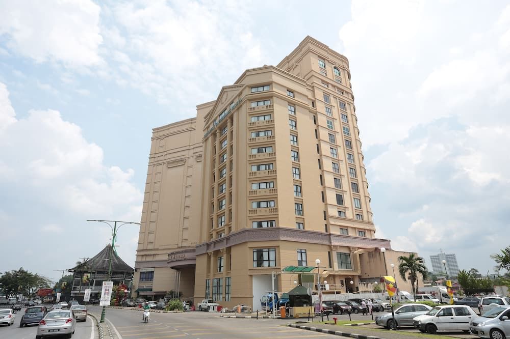Imperial Riverbank Hotel Kuching - Kuching - Building