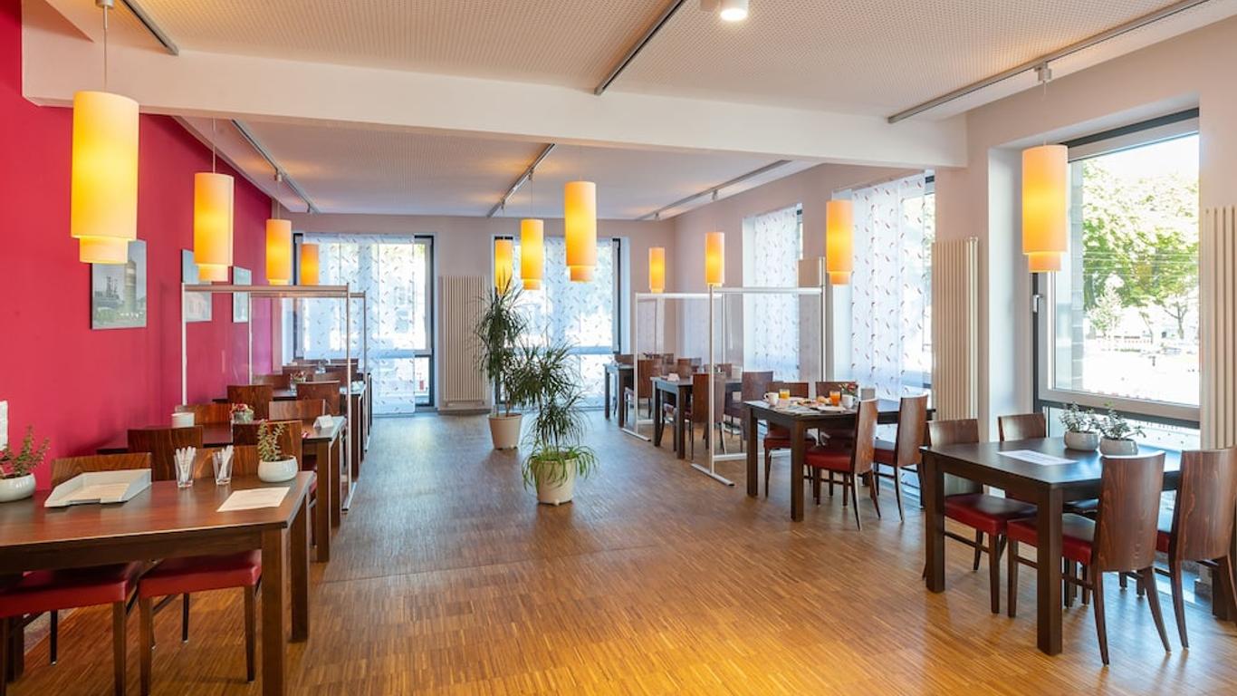 紐豪斯綜合飯店