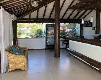 雷克雷尤達海灘旅館 - Vila do Abraao - 大廳