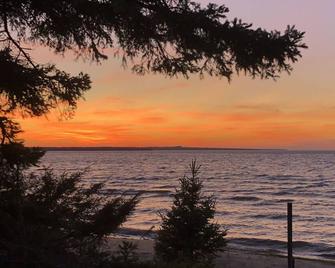 Reminiscent Of A Lighthouse On The Shores Of Lake MI - Mackinaw City - Playa