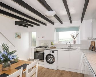 12 Brynffynnon - Y Felinheli - Kitchen