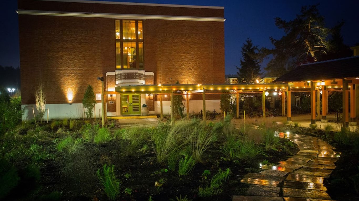 Mcmenamins Anderson School