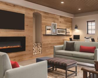 Country Inn & Suites by Radisson, Hoffman Estates - Hoffman Estates - Living room