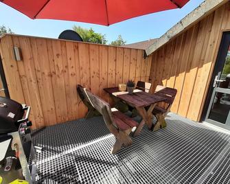Old \'Holzlager\' - vacation apartment \'Weitblick\' - Balje - Patio