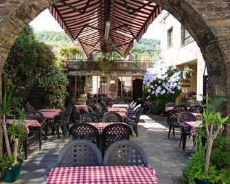 Complexo Xacobeo - Tríacastela - Patio