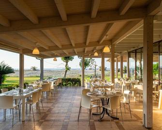Le Dune Beach Club - Torre di Faro - Restaurace