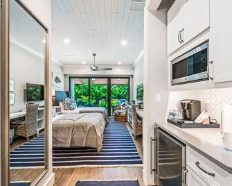 Anna Maria Beach Resort - Holmes Beach