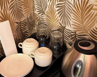 Cozy apartment in welcoming Tagbilaran City with AC, WiFi Free Parking - Tagbilaran