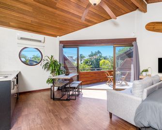 Aquarius Backpackers Resort - Byron Bay - Salon