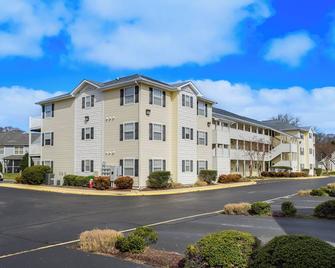 3 Mi to Savannah Beach Lewes Condo with Pool Access - Lewes - Building