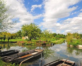L'Oustal - Bourges - Outdoor view