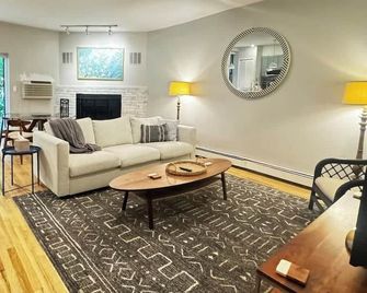 Central Boerum/Cobble Hill | Large Garden - Brooklyn - Wohnzimmer