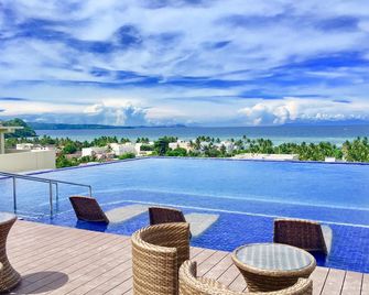 Altabriza Resort Boracay - Boracay - Pool